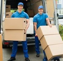 hiring professional moving company